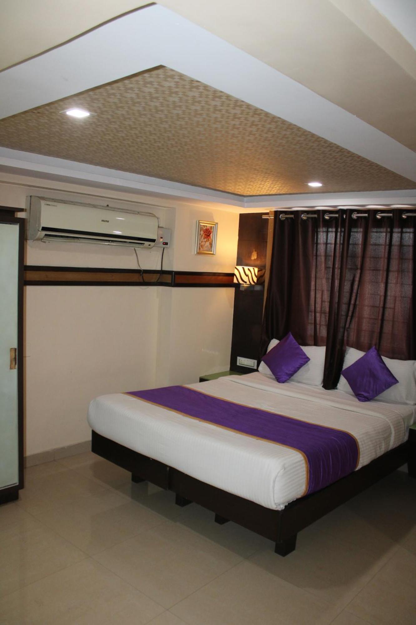Vp International Hotel Bangalore Eksteriør billede