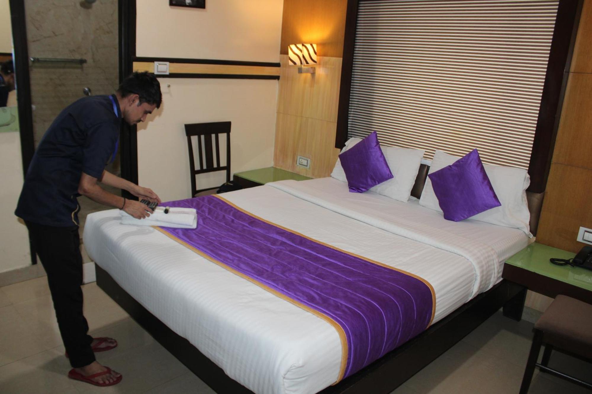Vp International Hotel Bangalore Eksteriør billede