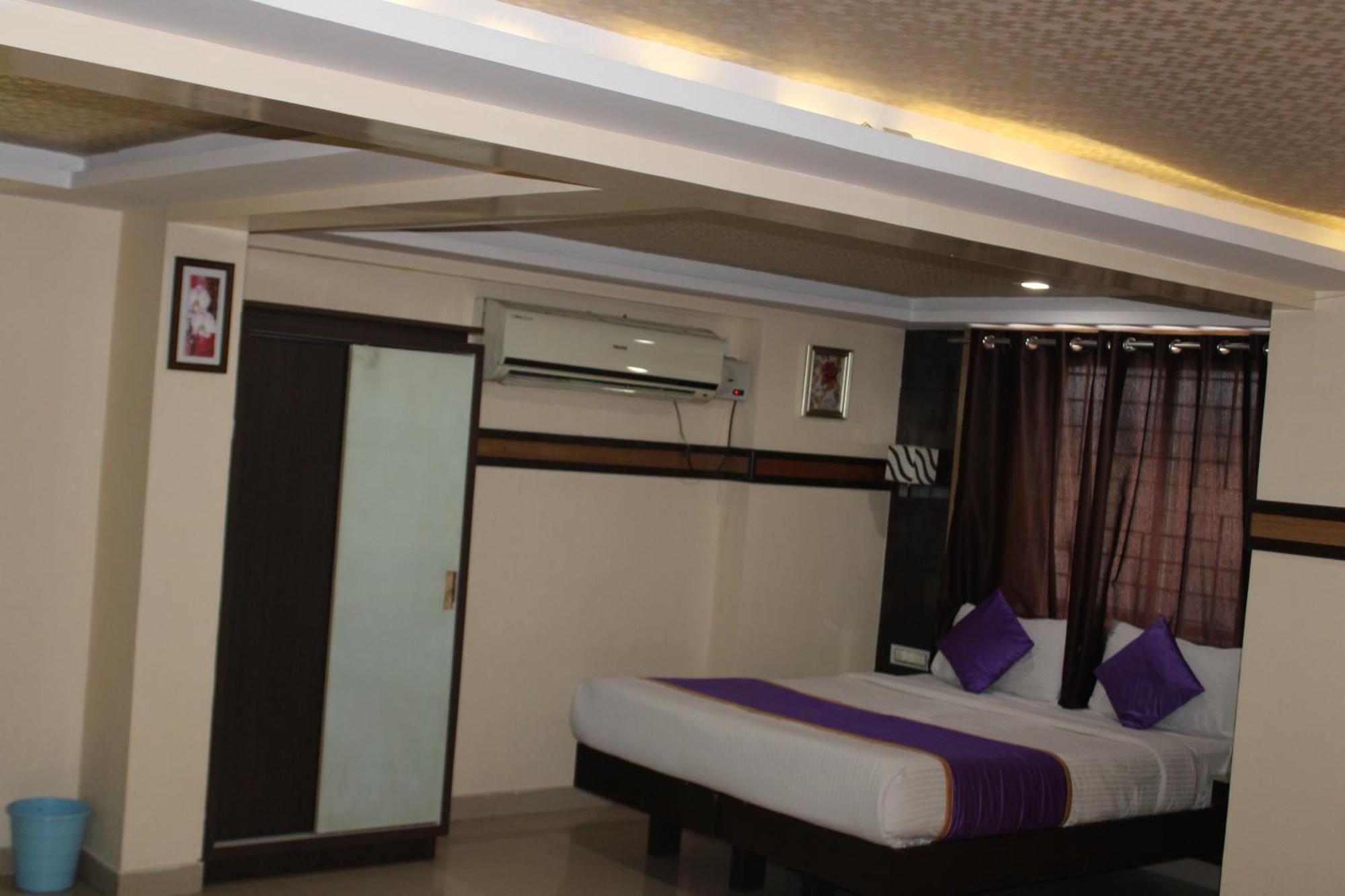 Vp International Hotel Bangalore Eksteriør billede