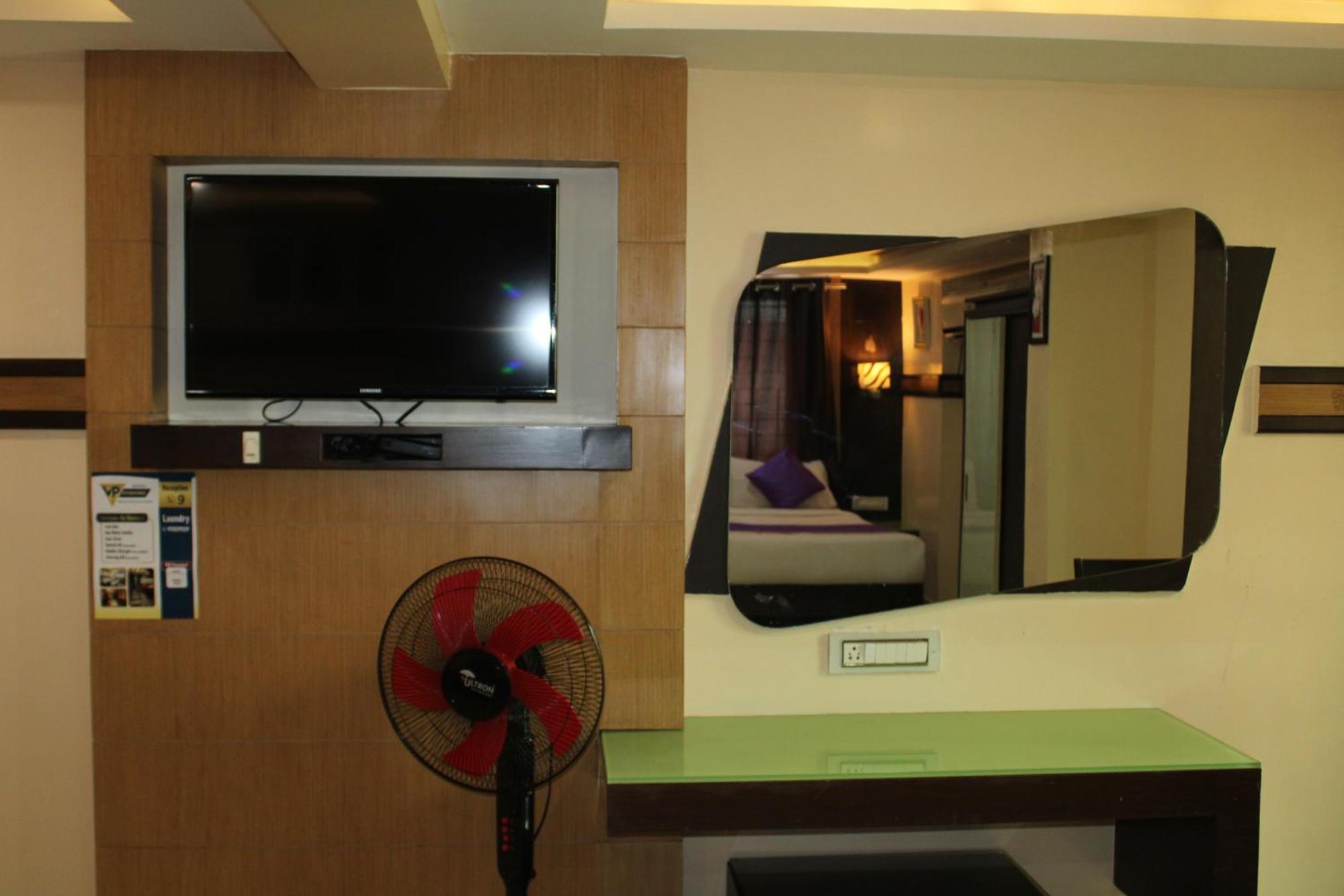 Vp International Hotel Bangalore Eksteriør billede