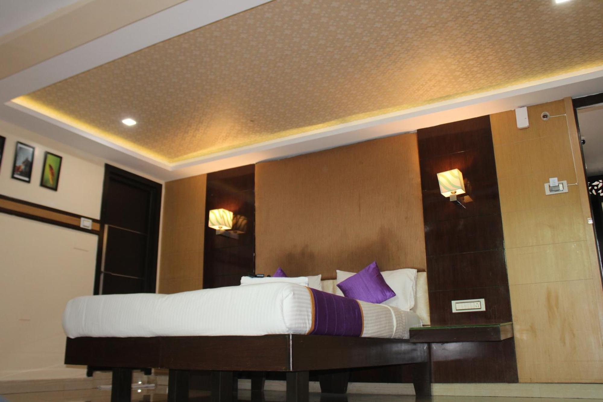 Vp International Hotel Bangalore Eksteriør billede