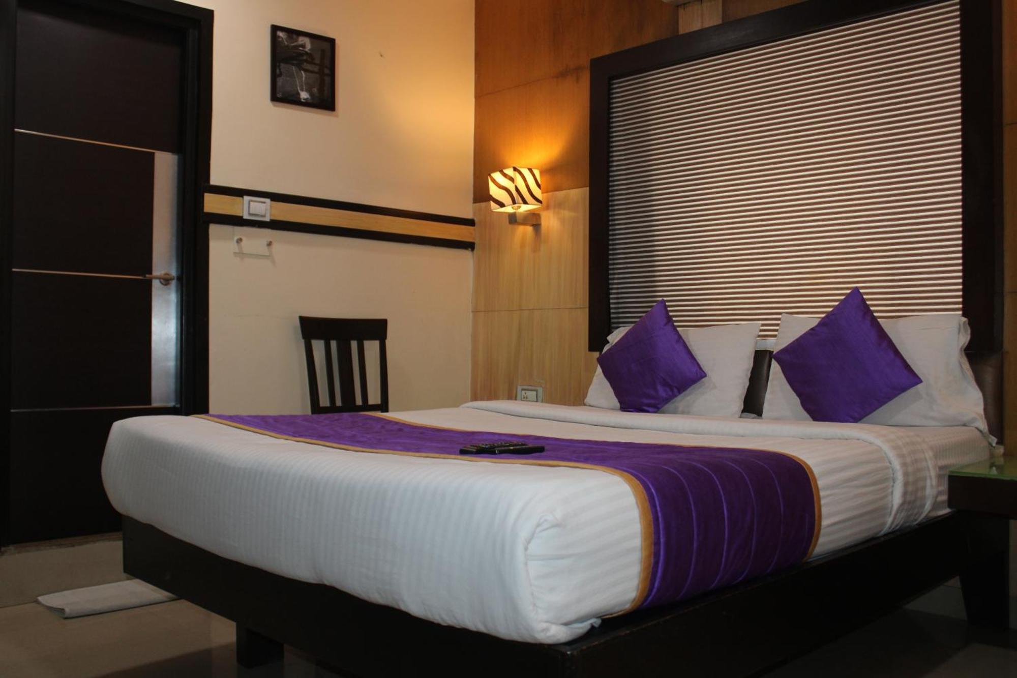 Vp International Hotel Bangalore Eksteriør billede