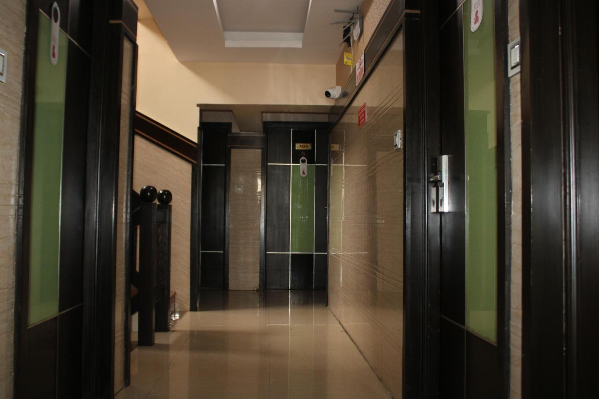 Vp International Hotel Bangalore Eksteriør billede