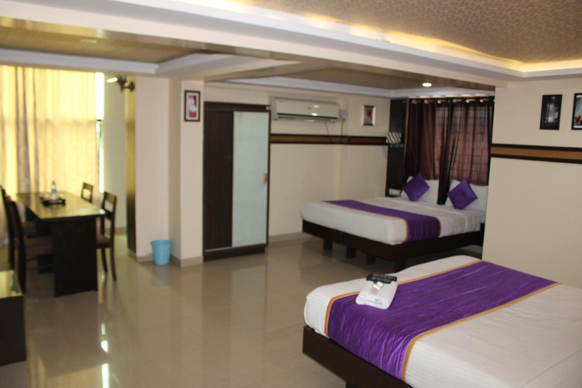 Vp International Hotel Bangalore Eksteriør billede