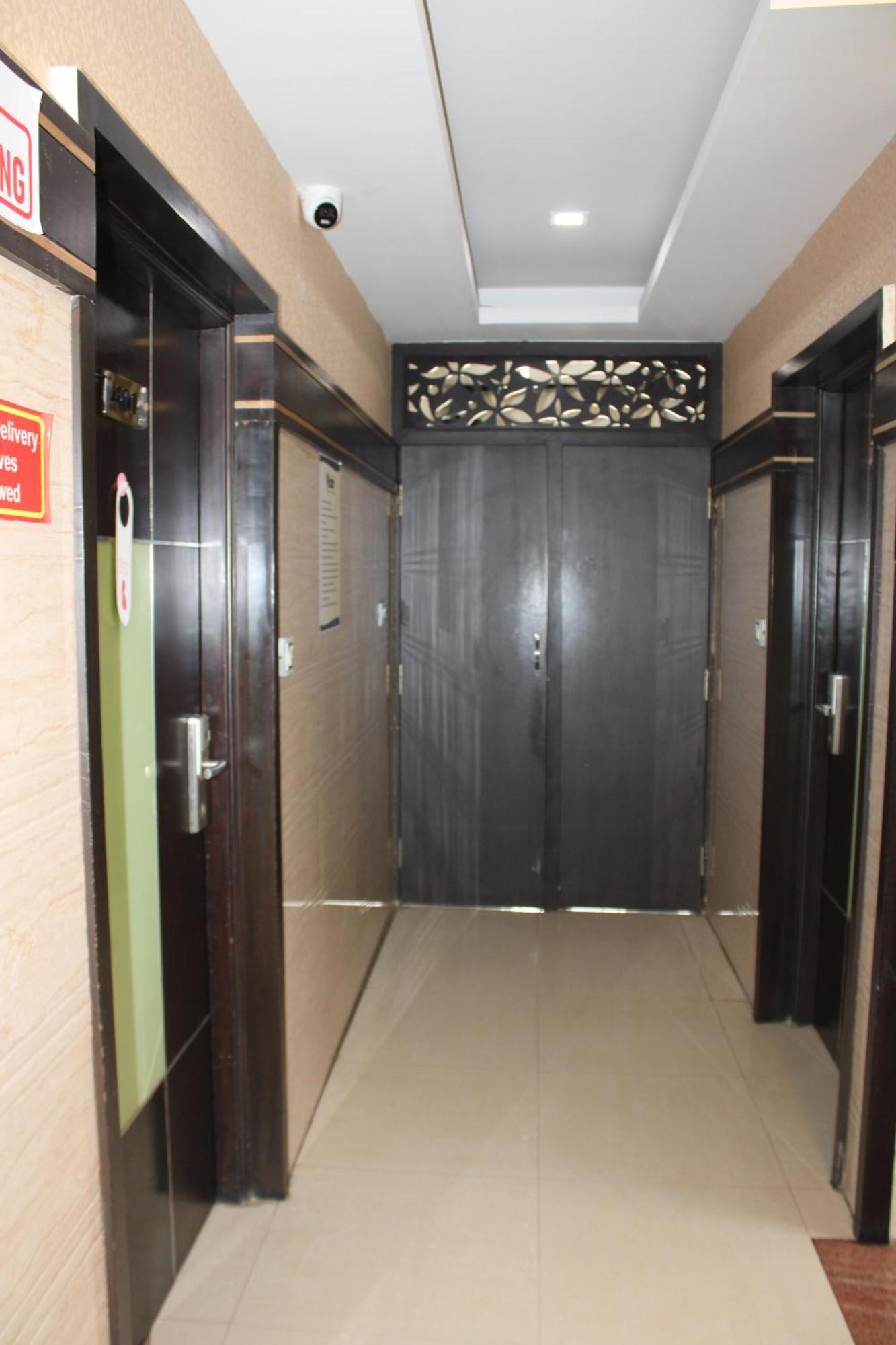 Vp International Hotel Bangalore Eksteriør billede