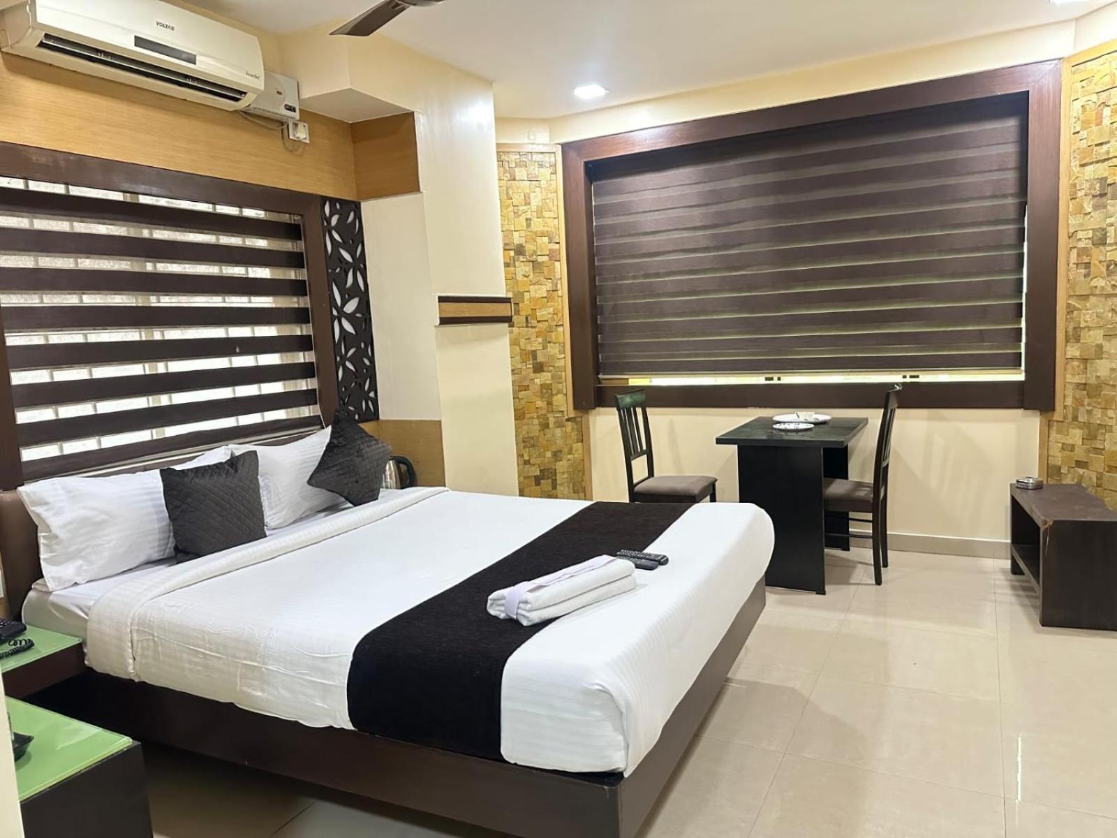 Vp International Hotel Bangalore Eksteriør billede