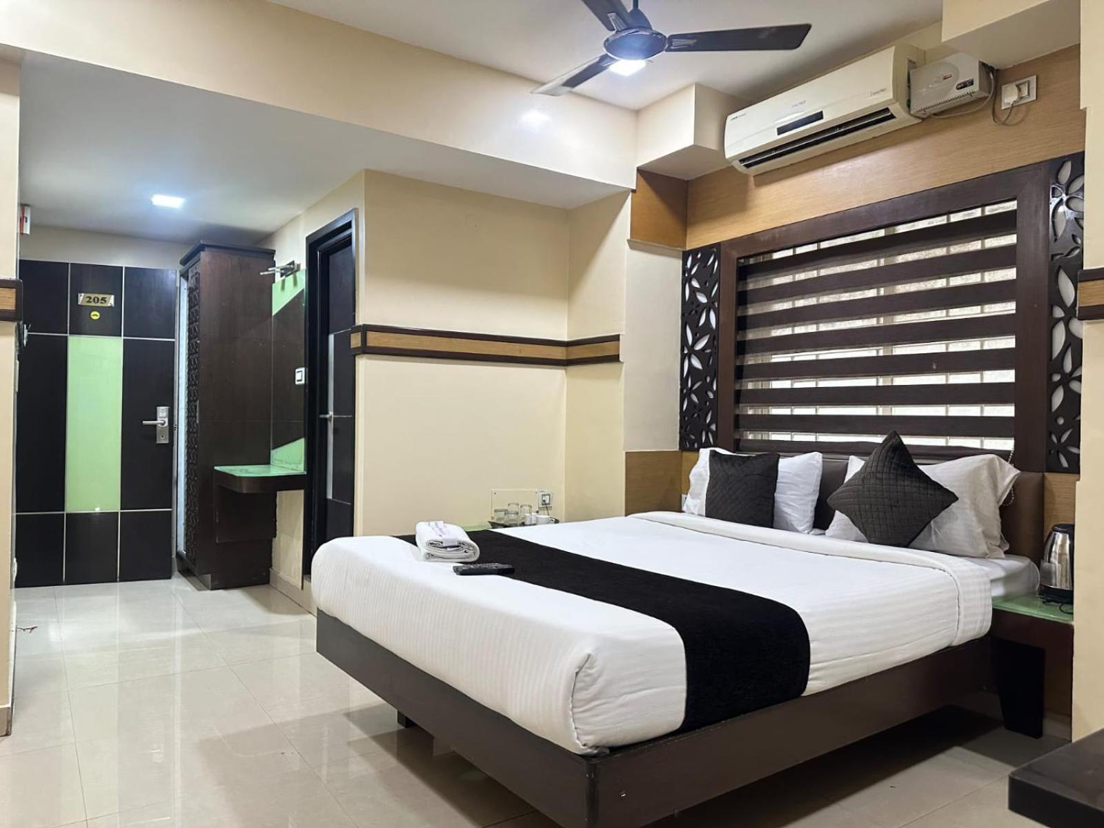 Vp International Hotel Bangalore Eksteriør billede
