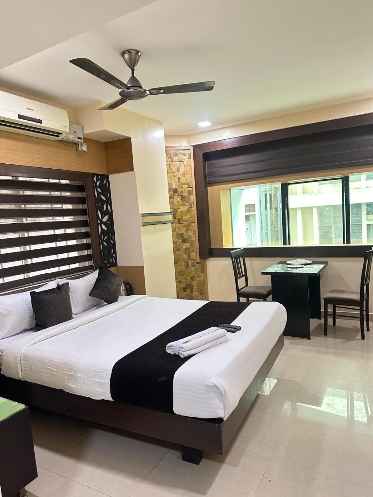 Vp International Hotel Bangalore Eksteriør billede